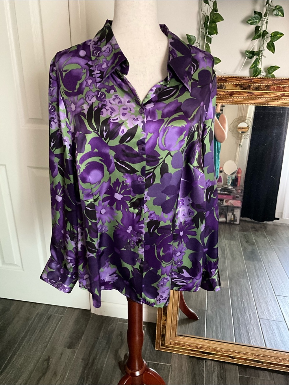 Covington Purple and Green Floral Satin Button-Down Shirt